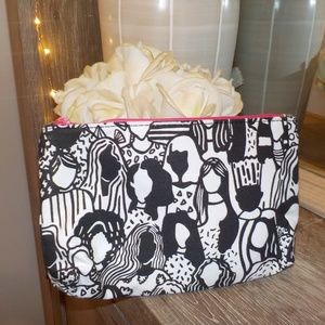 🛍IPSY MAKEUP BAG 💫 black and white with people